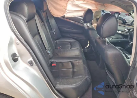 2013 Infiniti G37 z USA, uszkodzony, nr VIN JN1CV6AR0DM761577